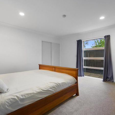 Sunny, Quiet, 2-Bedroom Unit In Fabulous Location! Cambridge Buitenkant foto
